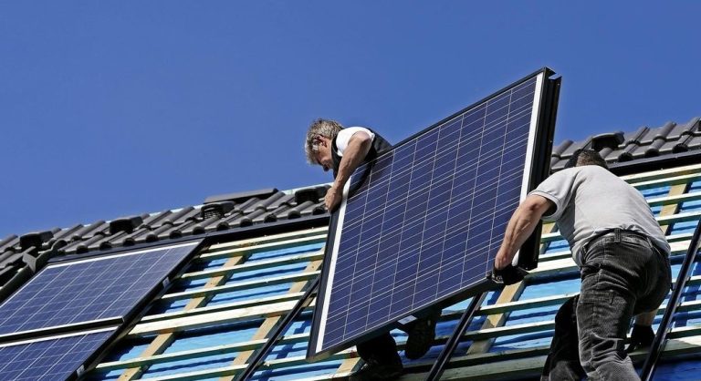 Förderstopp bremst Energiewende: Innovation City Bottrop muss Stellen abbauen Förderstopp bremst Energiewende: Innovation City Bottrop muss Stellen abbauen