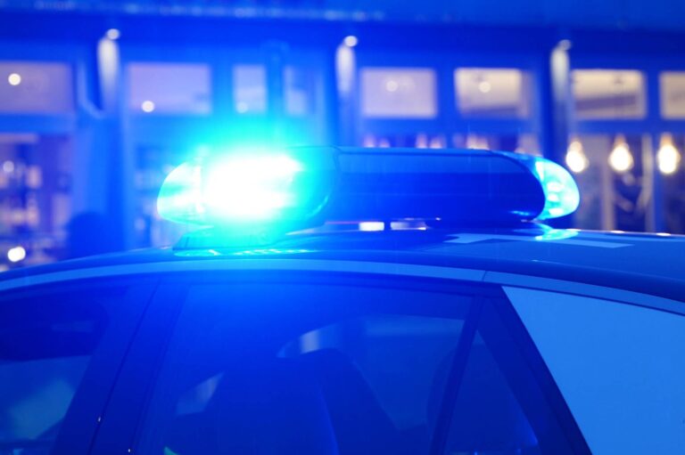 NRW Razzien gegen mutmaßliche Neonazis jetzt!!