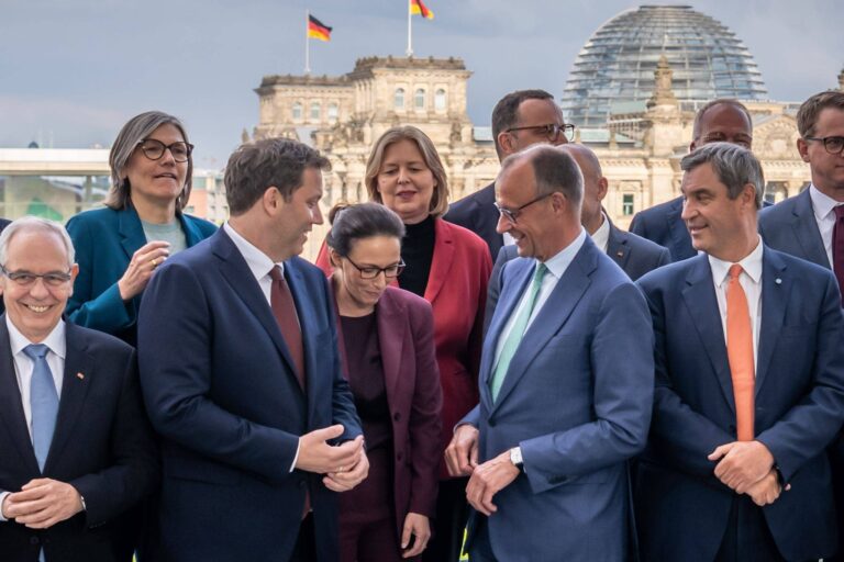 Deutschland Reformgespräche Suchen Wachstumskurs Deutschland Reformgespräche Suchen Wachstumskurs