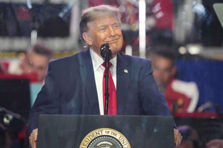 Trump USA Jubiläumsfeier Mit Großem Auftritt