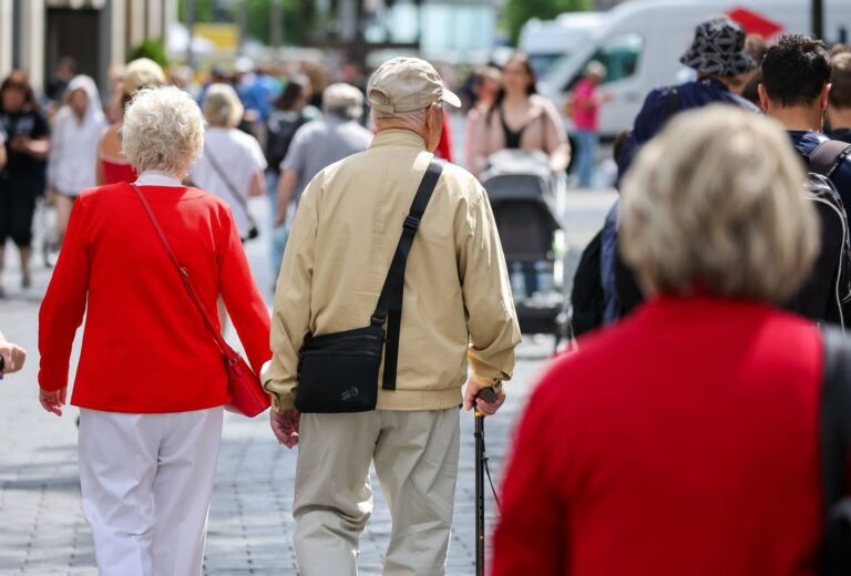Renten und Pensionen Vergleich zeigt große Lücke