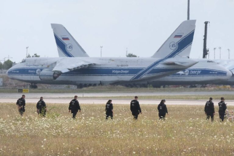 Leipzig Flughafen Drohnen Vorfall wirft neue Fragen auf Leipzig Flughafen Drohnen Vorfall wirft neue Fragen auf