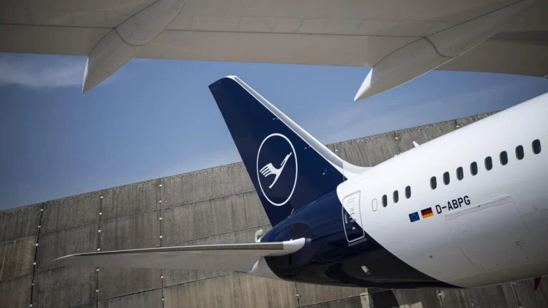 Lufthansa Gewinnrückgang durch hohe Treibstoffkosten Lufthansa Gewinnrückgang durch hohe Treibstoffkosten