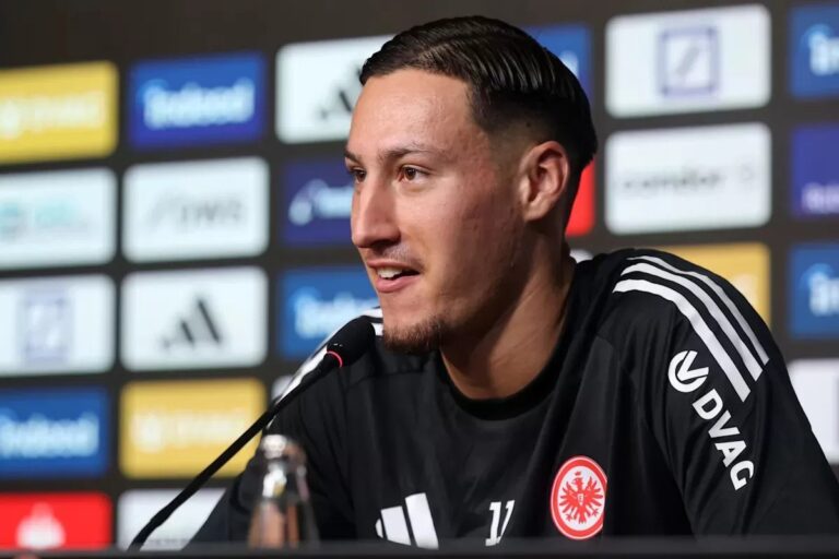 Younes Ebnoutalib Bundesliga Hattrick gibt Selbstvertrauen
