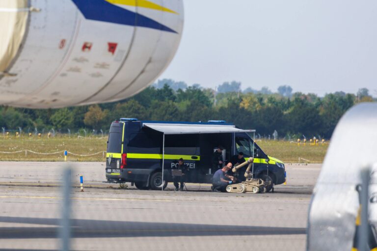 Drohne Angriff Leipzig Flughafen Russland Verdacht