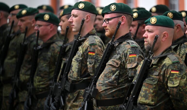 Aufrüstung von Deutschland sorgt für Debatten Aufrüstung von Deutschland sorgt für Debatten