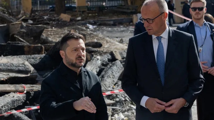Merz Besuch in Kiew trotz russischer Angriffe Merz Besuch in Kiew trotz russischer Angriffe