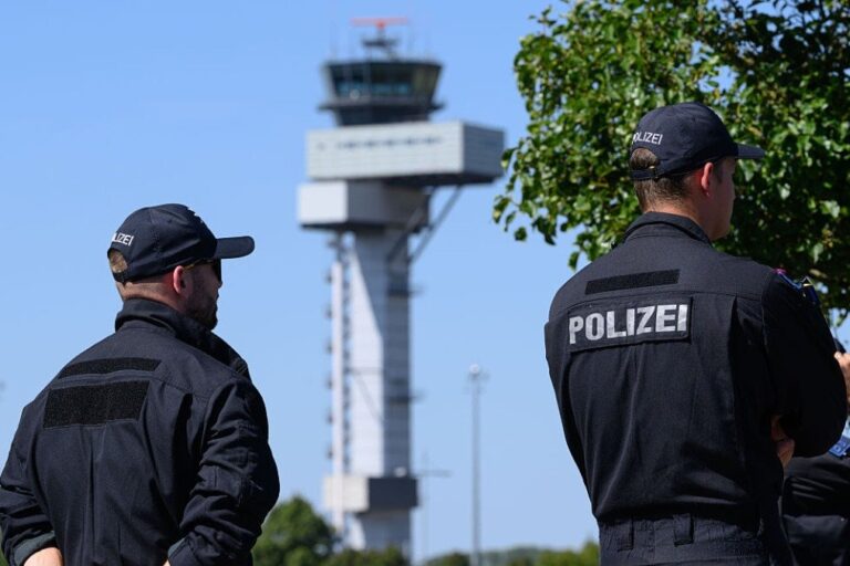 Polizei prüft Eindringen am Flughafen Leipzig Polizei prüft Eindringen am Flughafen Leipzig