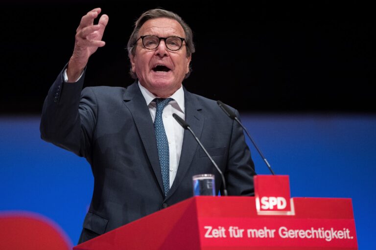 Gerhard Schroeder tritt Hyperglobus Aufsichtsrat bei Gerhard Schroeder tritt Hyperglobus Aufsichtsrat bei