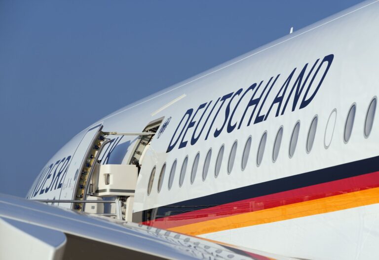 Merz und Steinmeier reisen zu wichtigen Partnern nach Asien